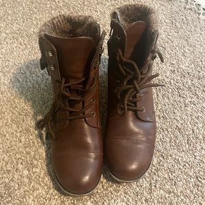 Size 8, brown boots